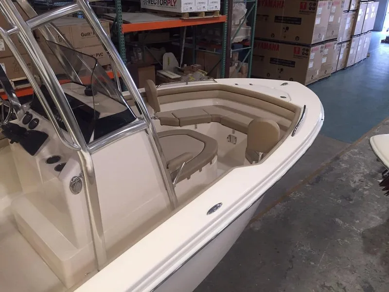 Slide: The Image of Scout 220 XSF 2026 - 34