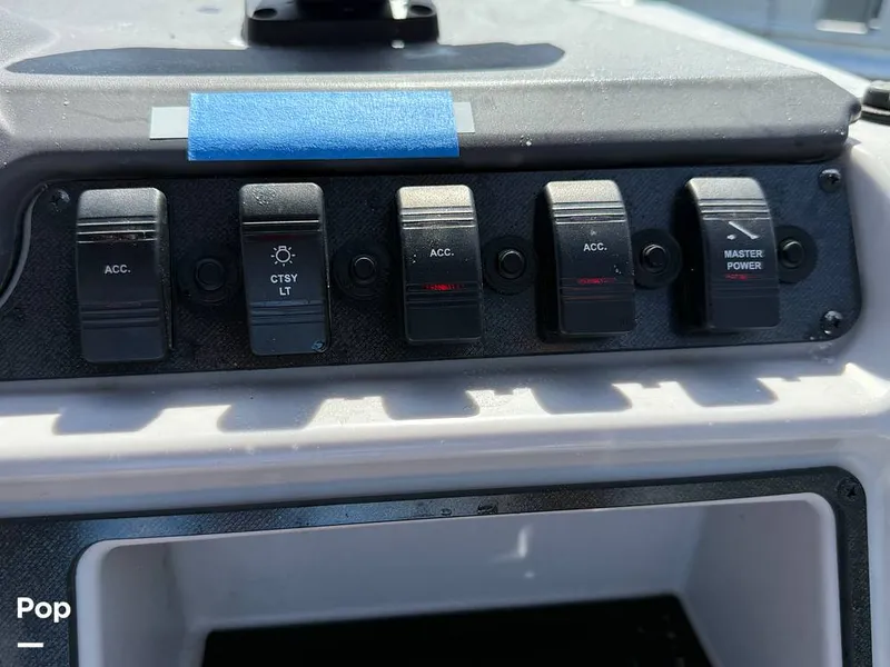 Slide: The Image of Godfrey Sweetwater 2286C 2023 - 15323074