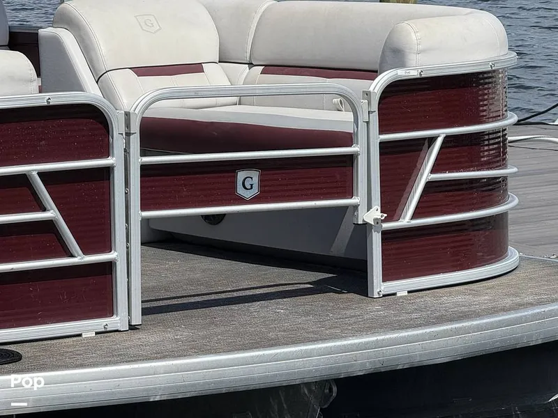 Slide: The Image of Godfrey Sweetwater 2286C 2023 - 15323097