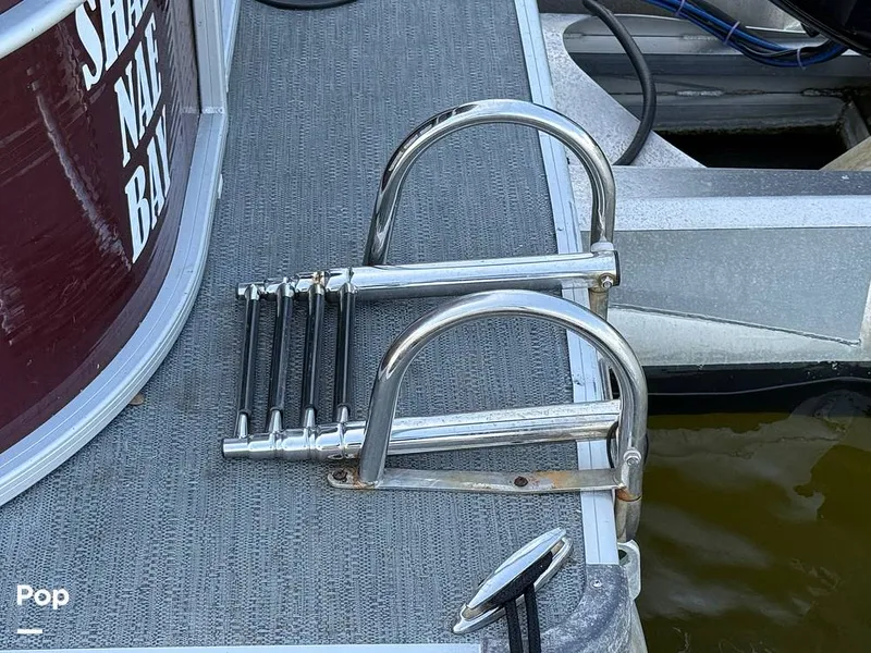 Slide: The Image of Godfrey Sweetwater 2286C 2023 - 15323108