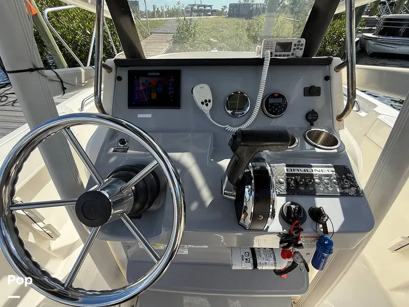 Slide: The Image of Helm Station - 15330807