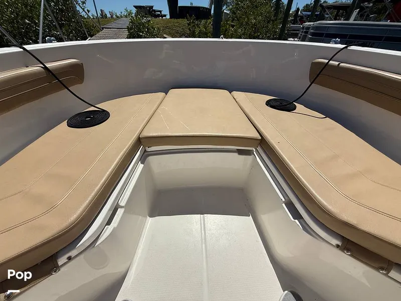 Slide: The Image of Bow Seating with Storage - 15361617