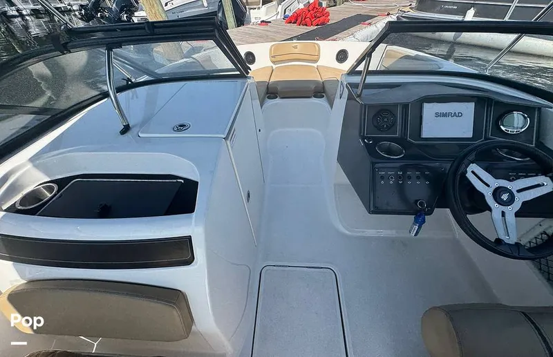 Slide: The Image of Bayliner VR6 OB 2024 - 15308470