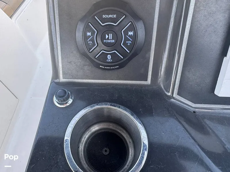 Slide: The Image of Bayliner VR6 OB 2024 - 15308502