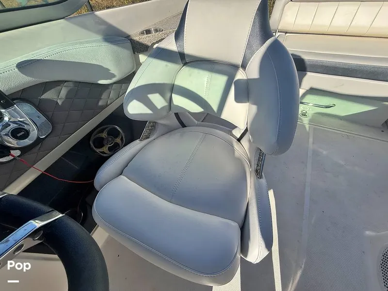 Slide: The Image of Regal 24 FasDeck RX 2013 - 16189600