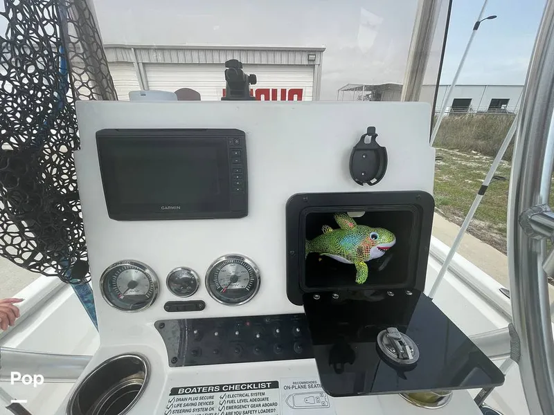 Slide: The Image of Glove Box - 15318552