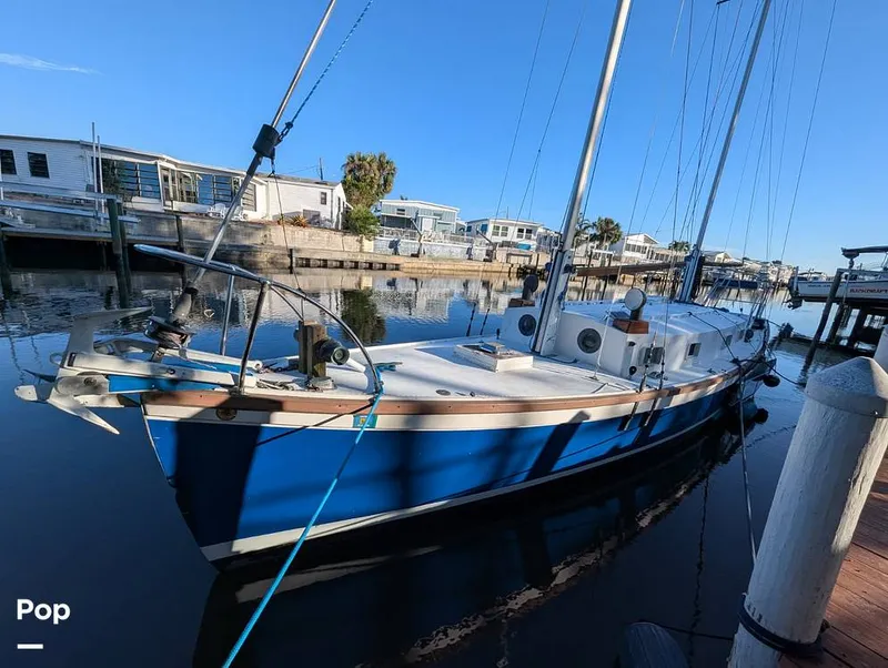 The Image of Herreshoff Meadowlark 37 1978 - 15320441