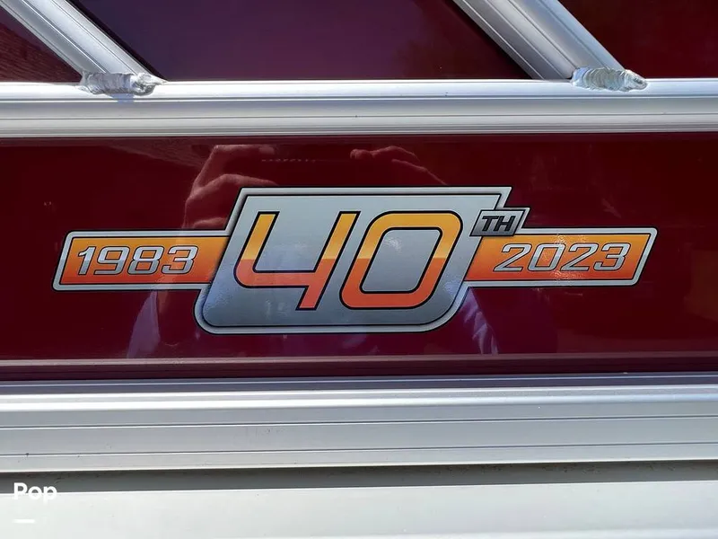 Slide: The Image of Sun Tracker Party Barge 20 DLX 2023 - 15472563