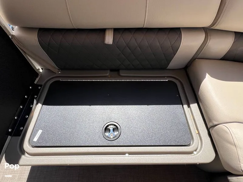 Slide: The Image of Sun Tracker Party Barge 20 DLX 2023 - 15472658