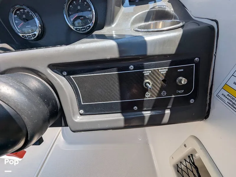 Slide: The Image of Bayliner VR5 OB 2021 - 15334743