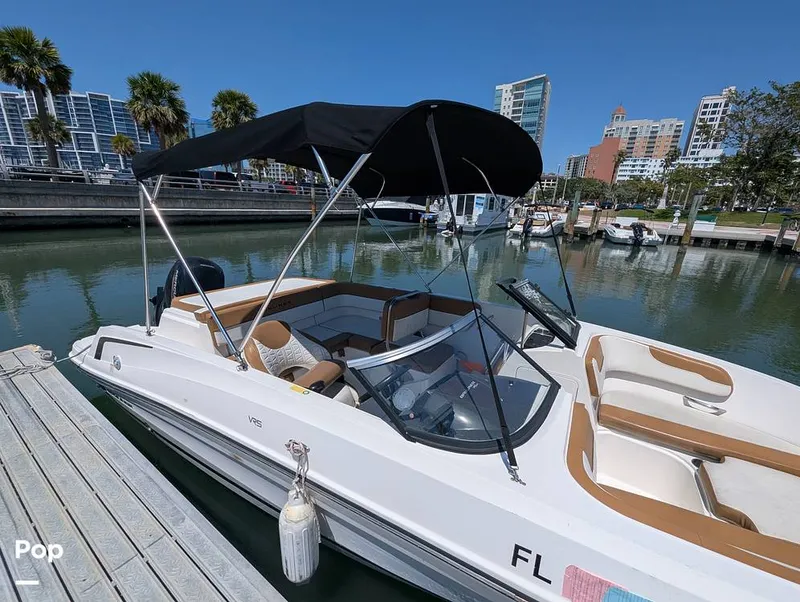 Slide: The Image of Bayliner VR5 OB 2021 - 15334776