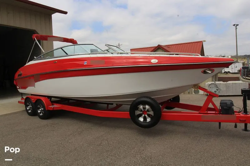 Slide: The Image of 2005 Crownline 270BR - 15362085