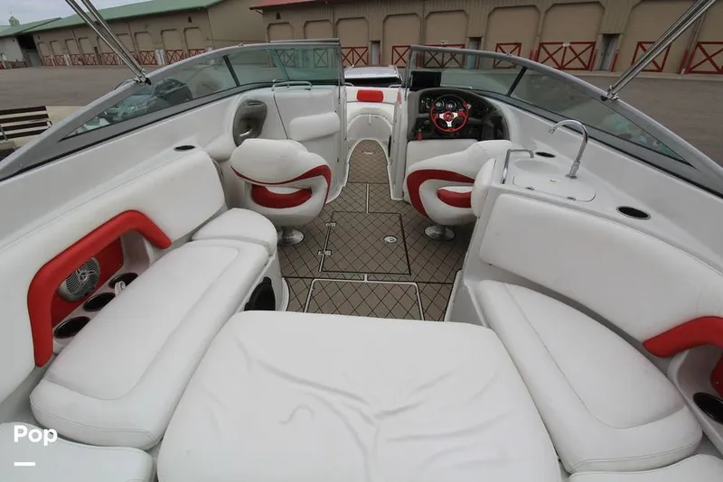 Slide: The Image of Crownline Boats 270 2005 - 15362093