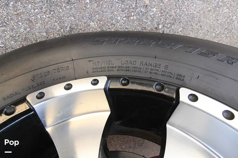 Slide: The Image of Crownline Boats 270 2005 - 15362193