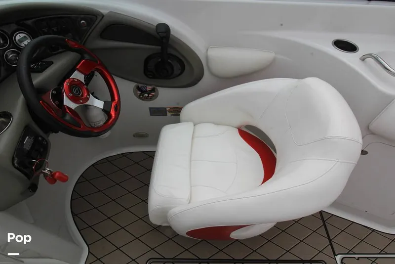 Slide: The Image of Captain's Chair - 15362096