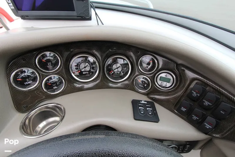 Slide: The Image of Crownline Boats 270 2005 - 15362100