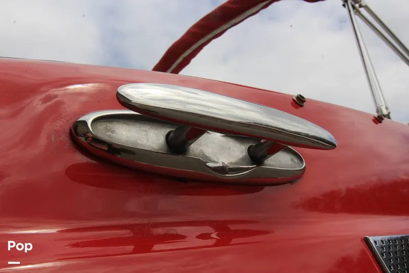 Slide: The Image of Cleats - Pull Up - 15362177