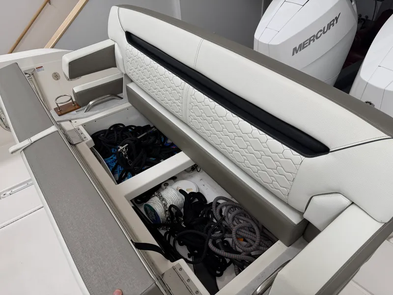 Slide: The Image of Tiara 34 LS 2023 - 27