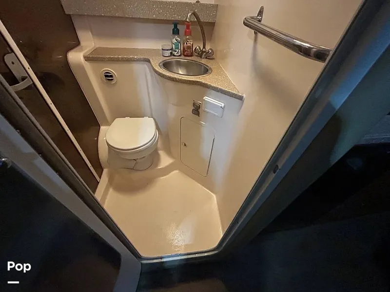 Slide: The Image of Rinker 342 Fiesta Vee 2006 - 15347835