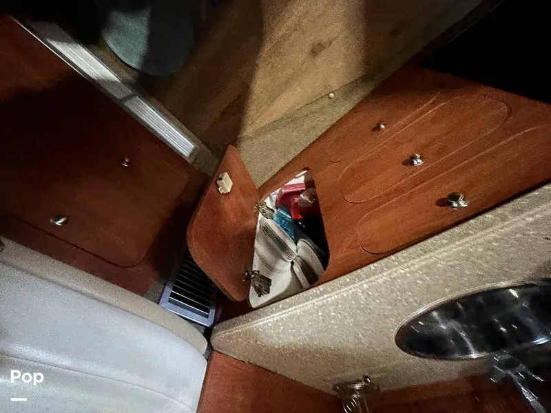 Slide: The Image of Rinker 342 Fiesta Vee 2006 - 15347726