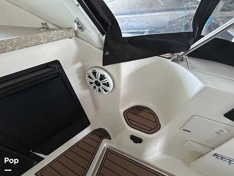 Slide: The Image of Rinker 342 Fiesta Vee 2006 - 15347779