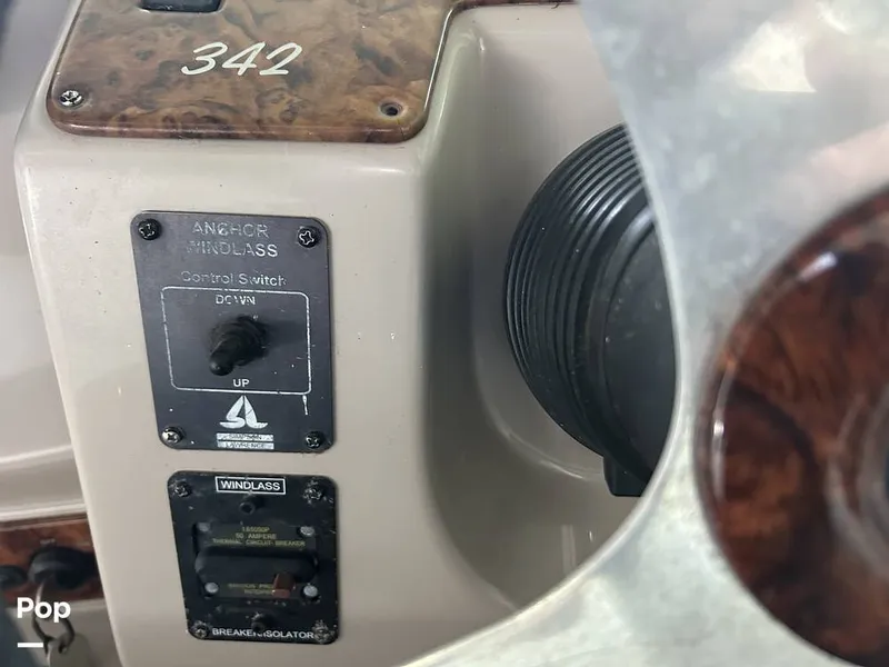 Slide: The Image of Rinker 342 Fiesta Vee 2006 - 15347799