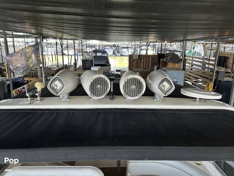 Slide: The Image of Rinker 342 Fiesta Vee 2006 - 15347813