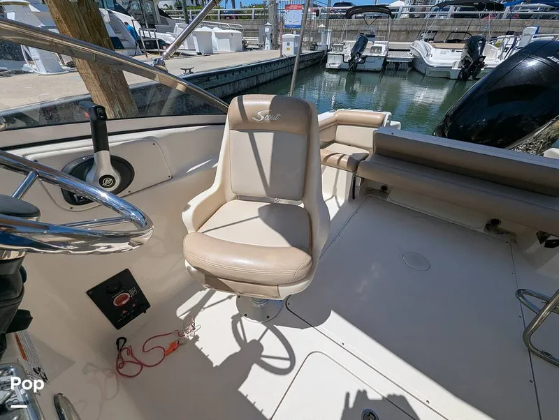 Slide: The Image of Scout 210 Dorado 2022 - 15334428