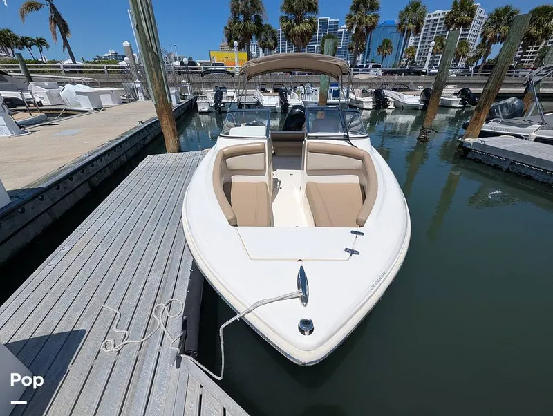 Slide: The Image of Scout 210 Dorado 2022 - 15334411