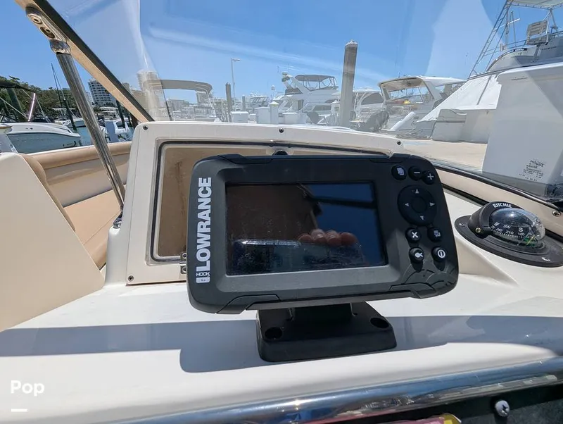 Slide: The Image of Scout 210 Dorado 2022 - 15334418