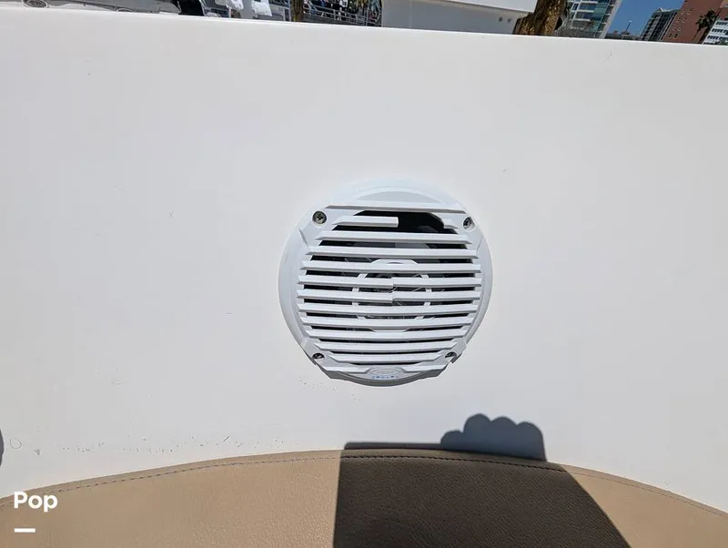 Slide: The Image of Bayliner VR6 OB 2023 - 15334696