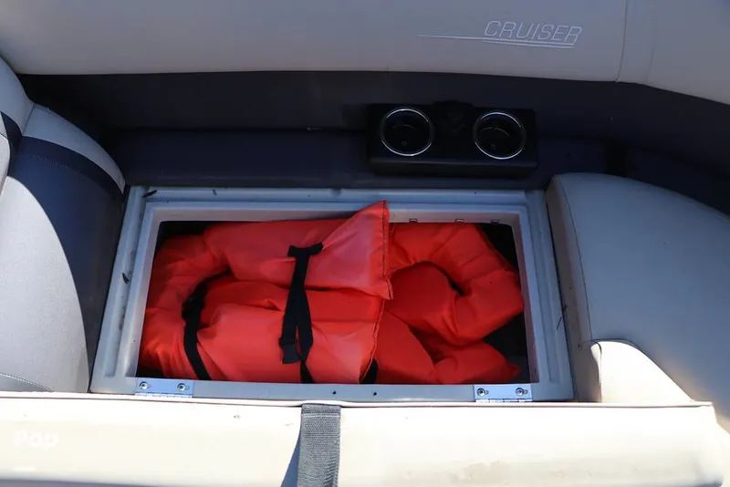 Slide: The Image of Harris HCX23 Cruiser 230 2024 - 15305542