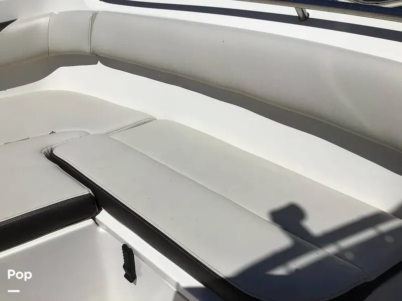 Slide: The Image of Sailfish 220 CC 2024 - 15363987