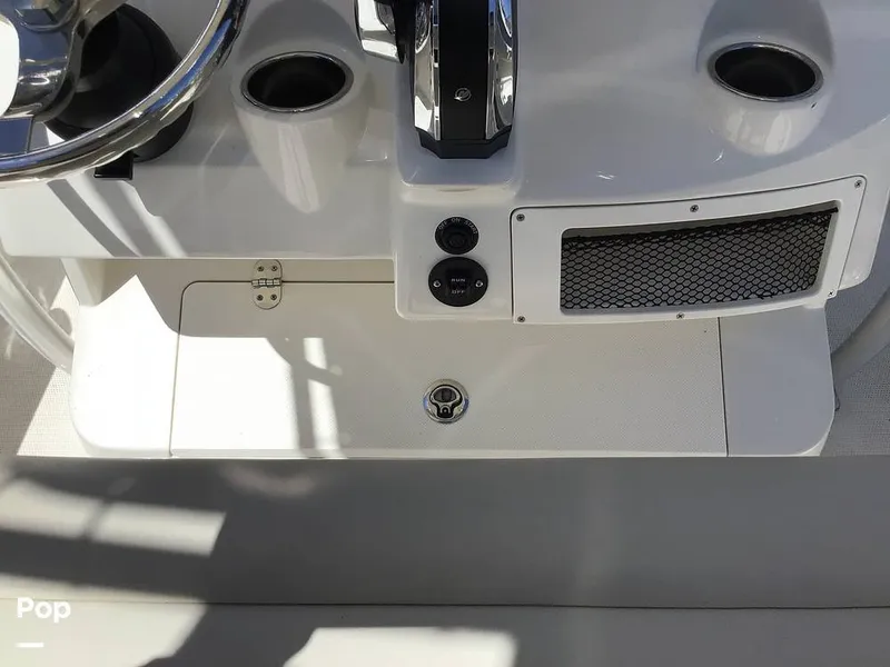 Slide: The Image of Sailfish 220 CC 2024 - 15363996