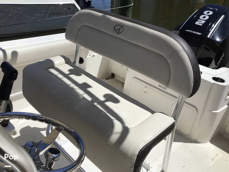 Slide: The Image of Sailfish 220 CC 2024 - 15364018