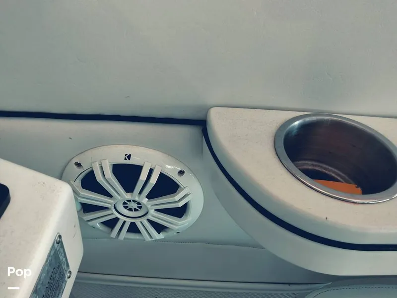 Slide: The Image of Cup Holder, Speaker - 15309757