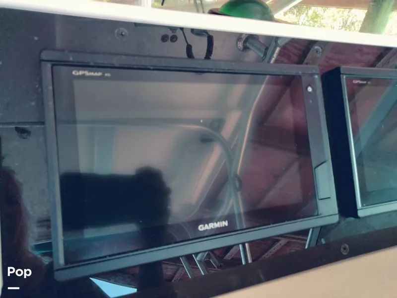 Slide: The Image of Garmin Fish Finder - 15309773