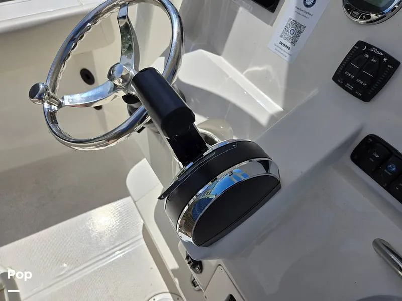 Slide: The Image of Sailfish 220 CC 2024 - 15385715