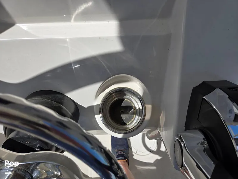 Slide: The Image of Sailfish 220 CC 2024 - 15385717