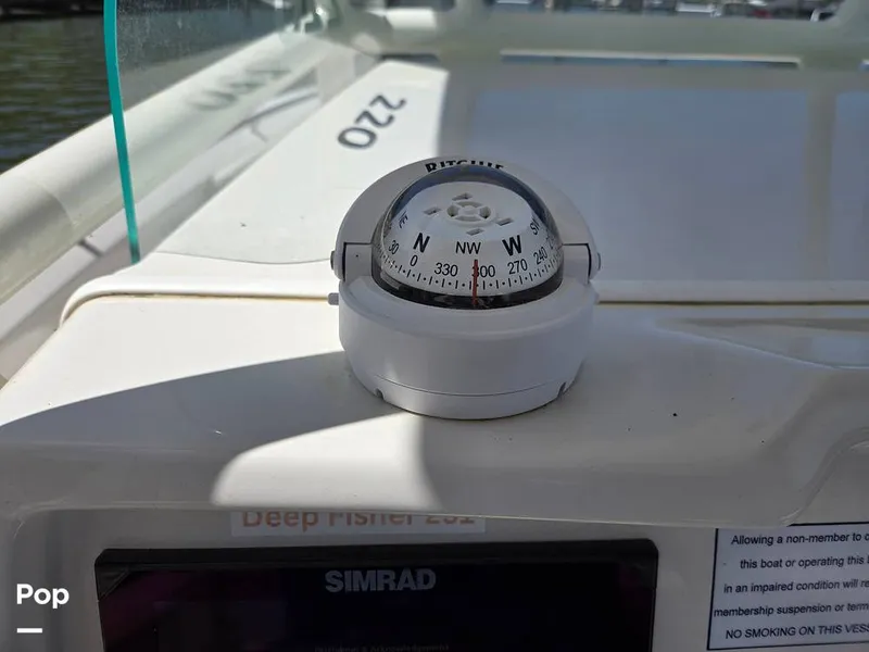 Slide: The Image of Sailfish 220 CC 2024 - 15385718