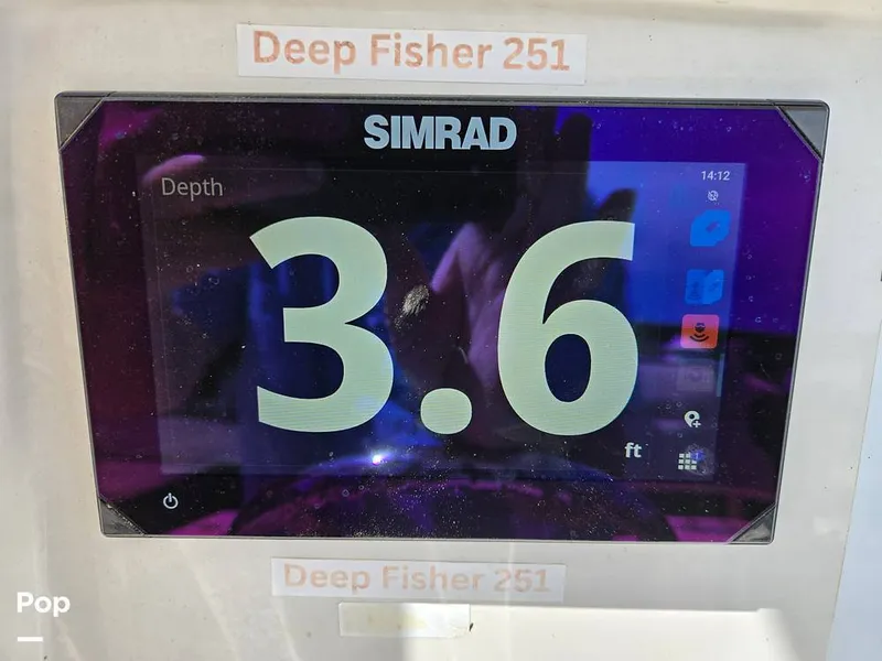 Slide: The Image of Sailfish 220 CC 2024 - 15385725