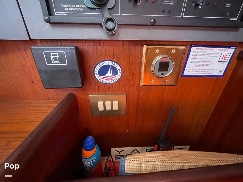 Slide: The Image of Beneteau Moorings 405 1992 - 15445945