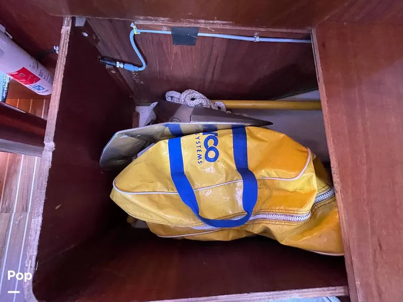 Slide: The Image of Beneteau Moorings 405 1992 - 15445977