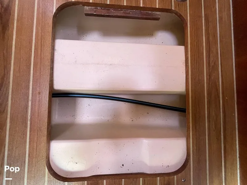 Slide: The Image of Beneteau Moorings 405 1992 - 15446014