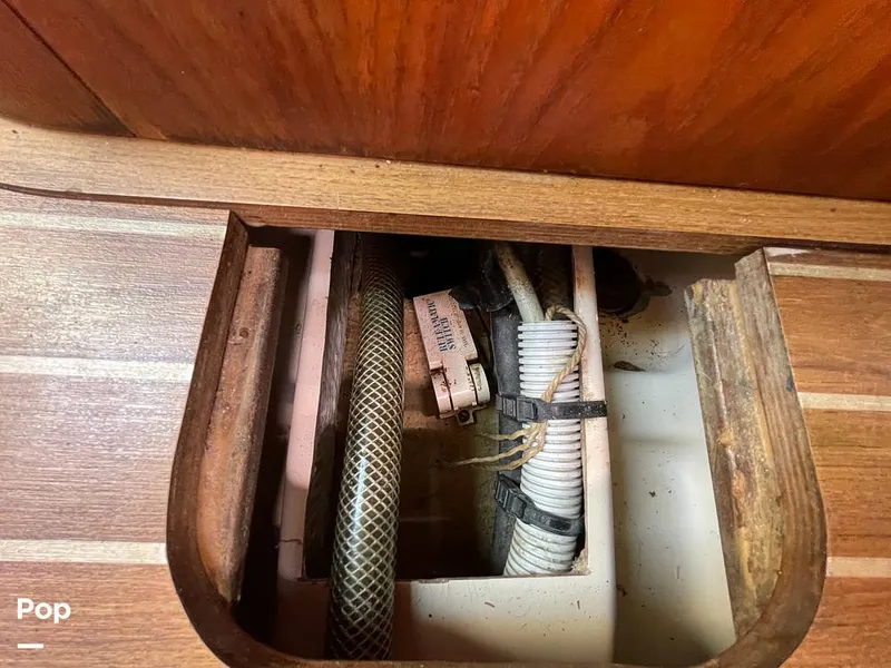 Slide: The Image of Beneteau Moorings 405 1992 - 15446016