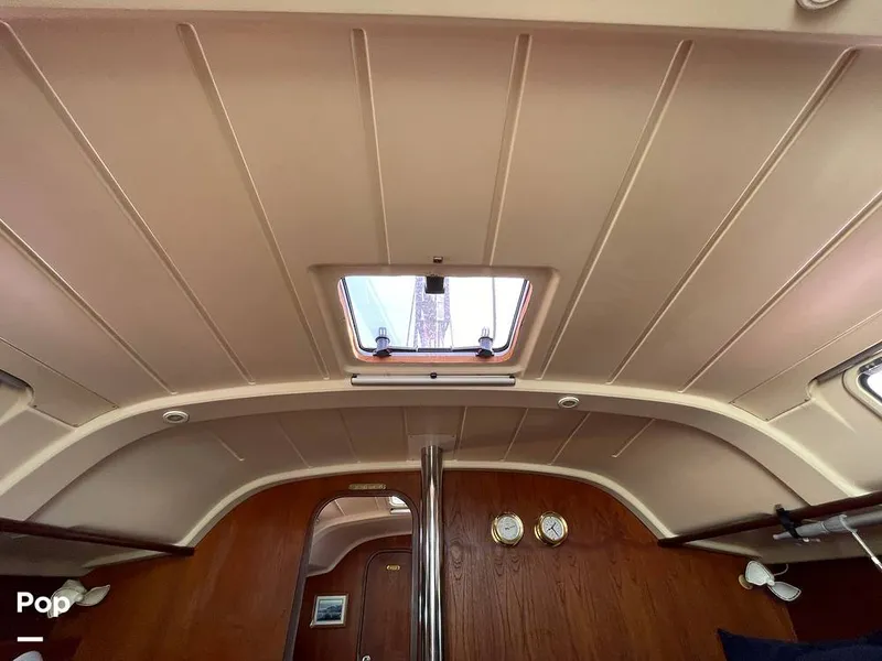 Slide: The Image of Beneteau Moorings 405 1992 - 15446017