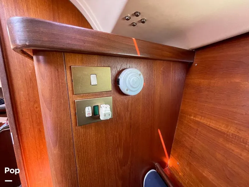 Slide: The Image of Beneteau Moorings 405 1992 - 15446152