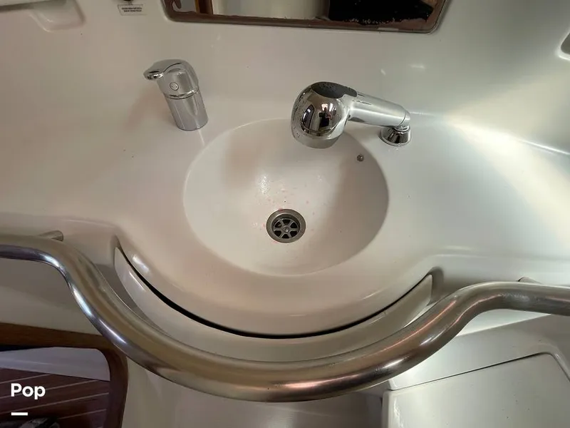 Slide: The Image of Beneteau Moorings 405 1992 - 15446272