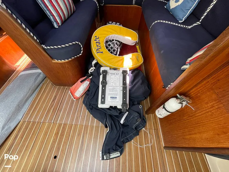 Slide: The Image of Beneteau Moorings 405 1992 - 15446324