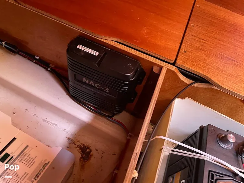 Slide: The Image of Beneteau Moorings 405 1992 - 15446327